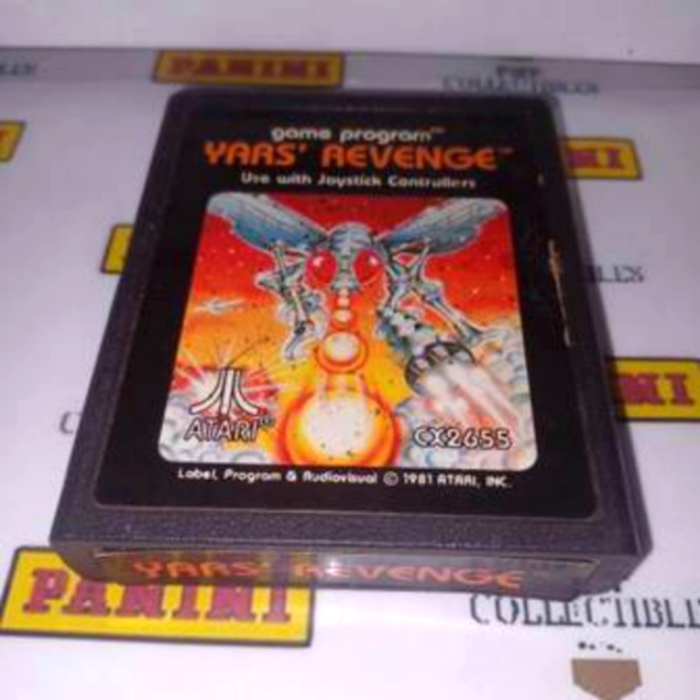 Yars Revenge - Atari 2600 Vintage Video Game